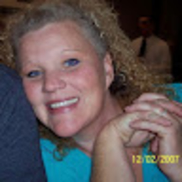 Meet your Posher, Kim - Picture 1 of 1